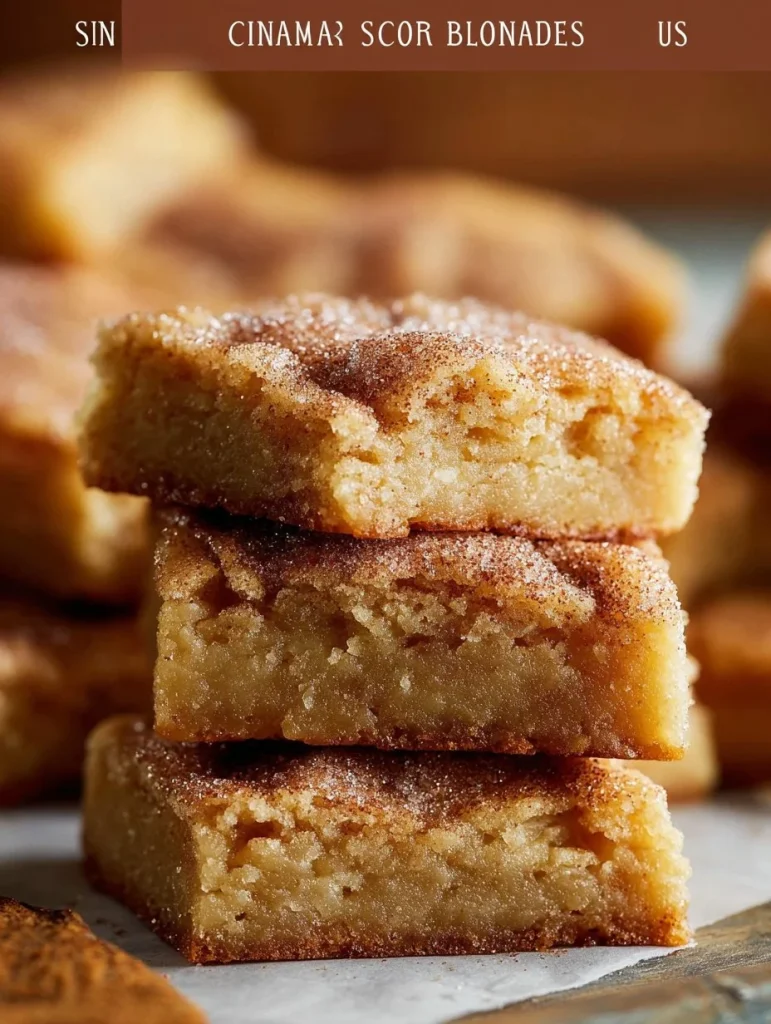 Blandas de Azúcar y Canela recién horneadas en un plato