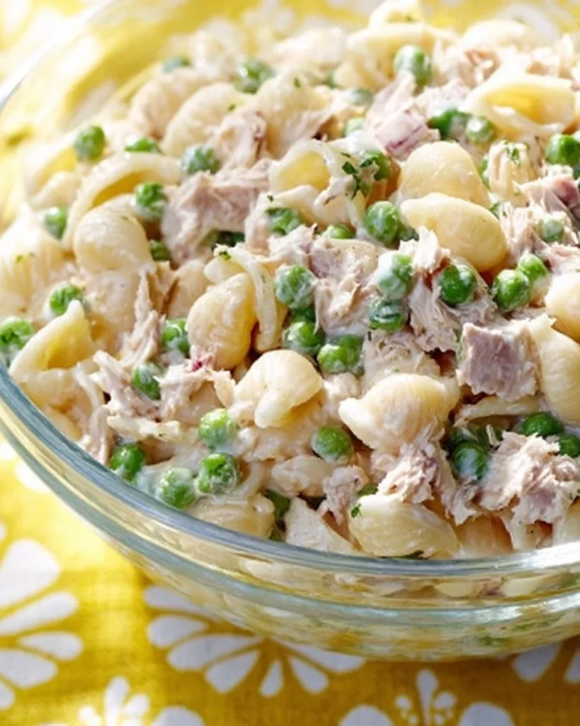 Ensalada de pasta con atún, fresca y saludable
